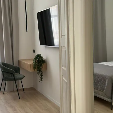 Arena Design App, Free Private Parking, Terrace 普拉