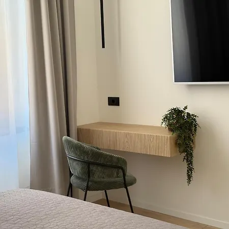 Arena Design App, Free Private Parking, Terrace Apartman Póla