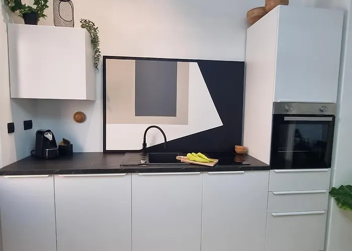 Arena Design App, Free Private Parking, Terrace