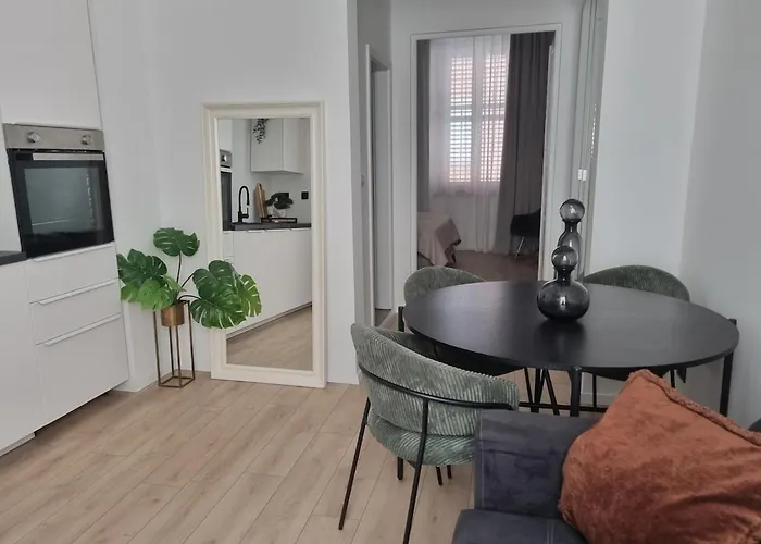 Arena Design App, Free Private Parking, Terrace Апартаменти Пула