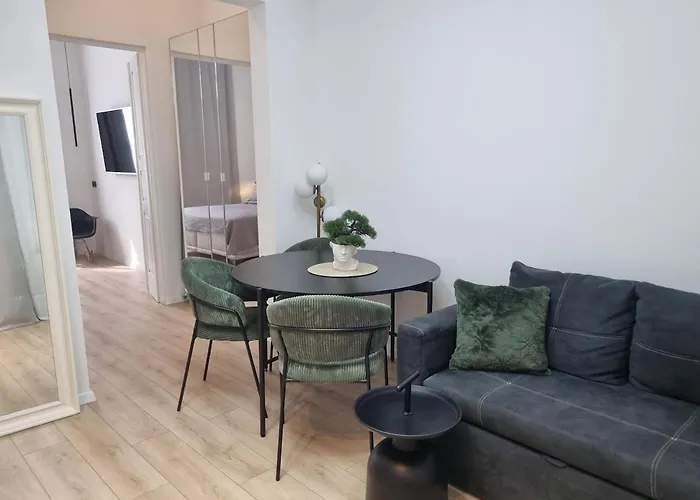 Arena Design App, Free Private Parking, Terrace