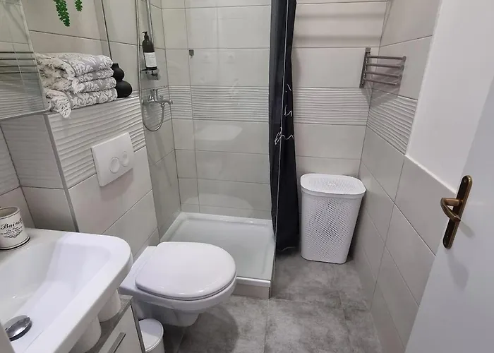 Апартаменти Arena Design App, Free Private Parking, Terrace Пула