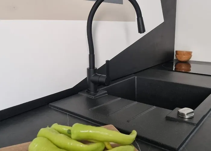 Arena Design App, Free Private Parking, Terrace