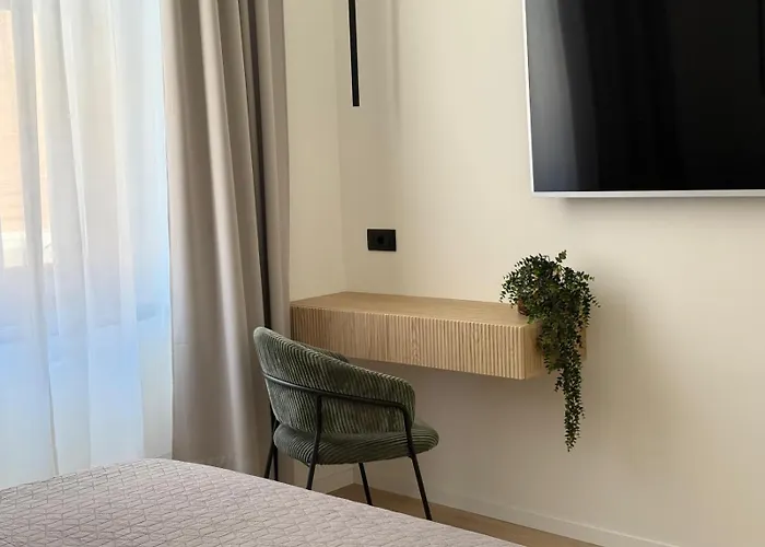 Arena Design App, Free Private Parking, Terrace Apartment Pula